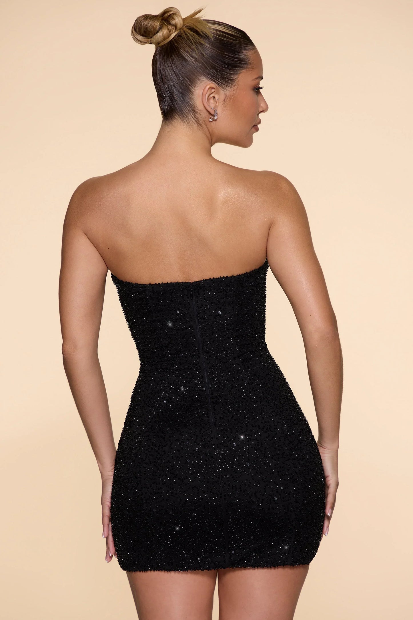Leni Trägerlos Mini Kleid